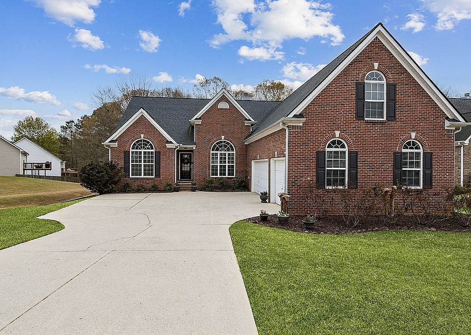 1st image of 3552 Stoneleigh Run Dr