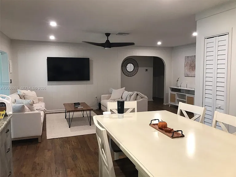 2111 Waylife Ct — Photo 7