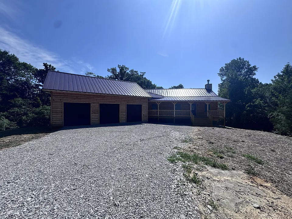 1339 Hickory Point Dr