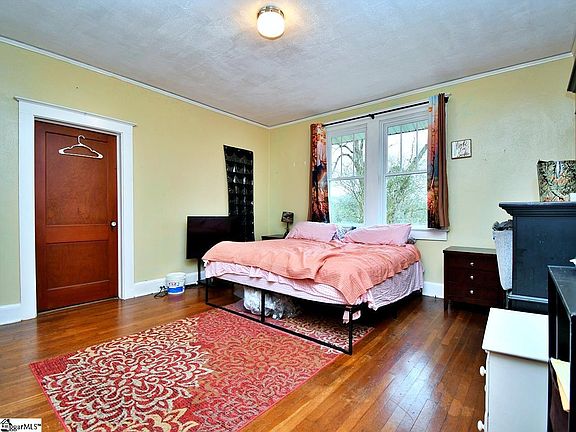 3rd image of 309 Wardlaw St