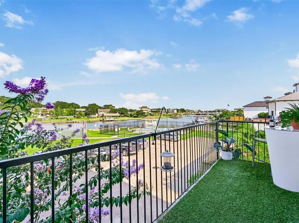 1900 Lakeside Dr, Seabrook, TX 77586