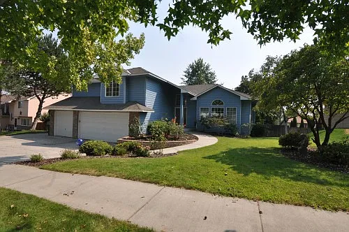 4506 Hilltop Dr photo 1