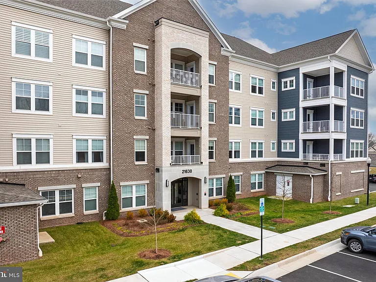 21630 Hawksbill High Cir #204 — Photo 45