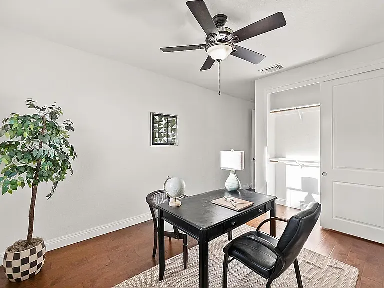 663 Addison Ln — Photo 64