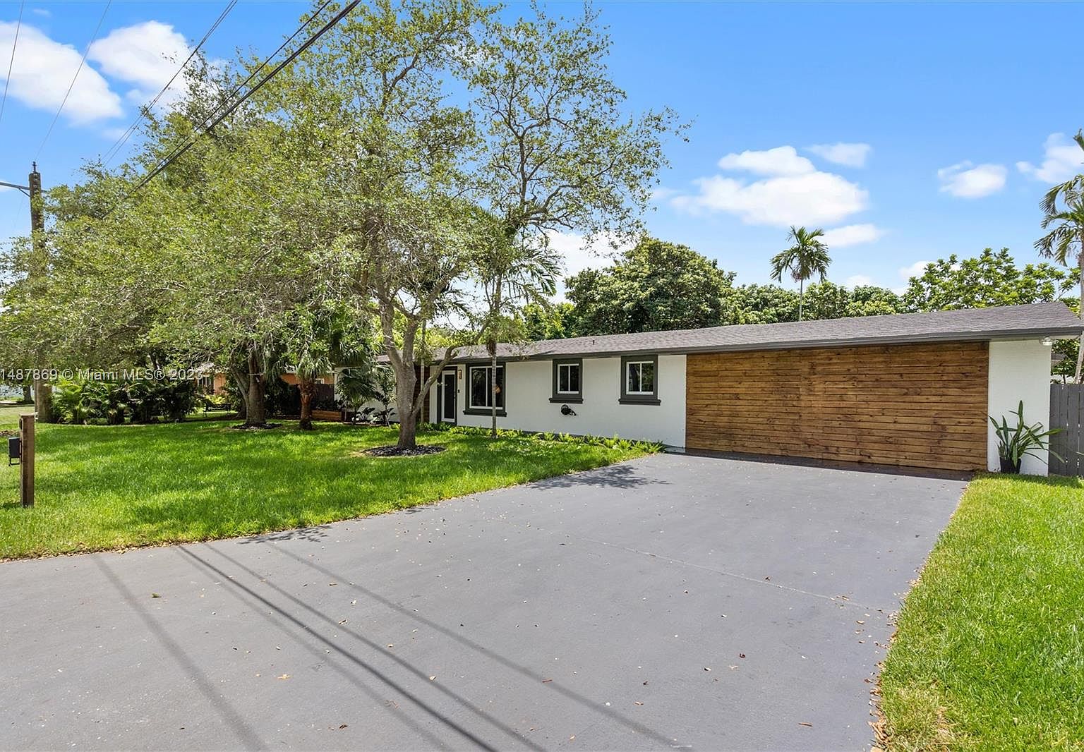 9220 SW 164th St, Palmetto Bay, FL 33157 | MLS #A11487869 | Zillow