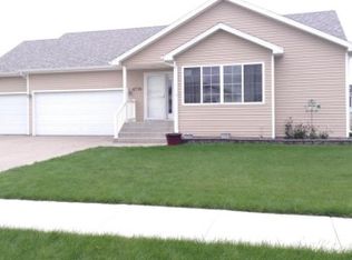 4776 Lavonne Ct S, Fargo, ND 58104