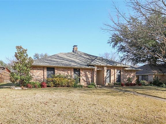 3rd image of 1821 Pleasant Valley Dr