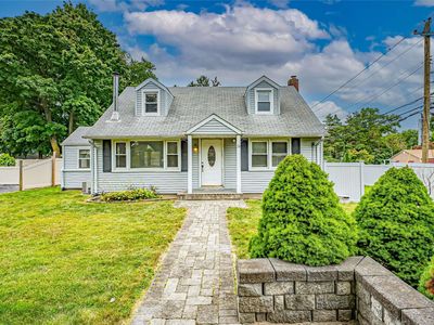 30 Cayuga Avenue, East Northport, NY, 11731