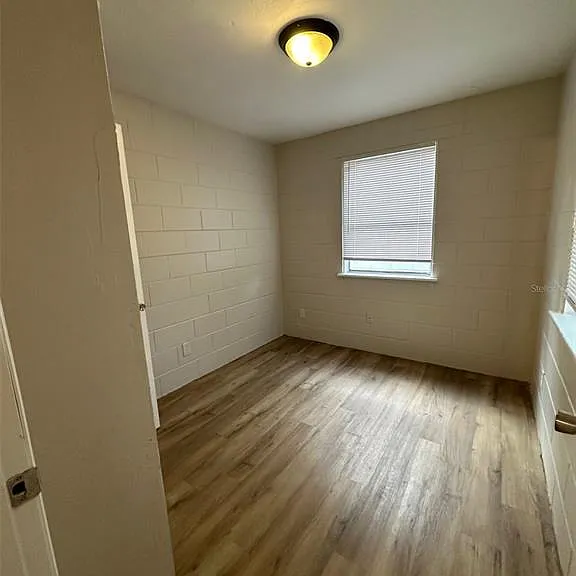 657 NE Waldo Rd — Photo 7