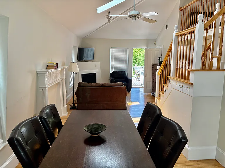 31 Bigelow St — Photo 5