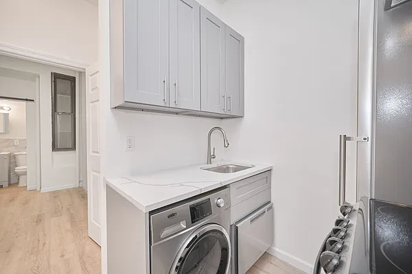 Rented by Living New York | media 1