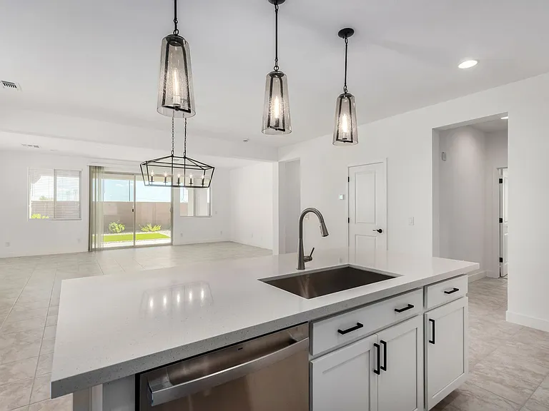 14807 W Soft Wind Dr — Photo 9