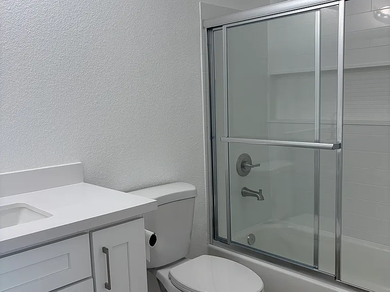 5257 Willowcrest Ave — Photo 15