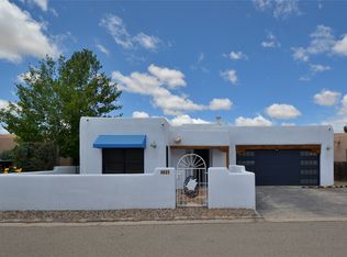 6621 Camino Rojo, Santa Fe, NM 87507
