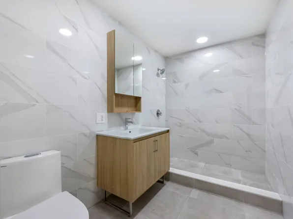 3112 Emmons Avenue image 7 of 12