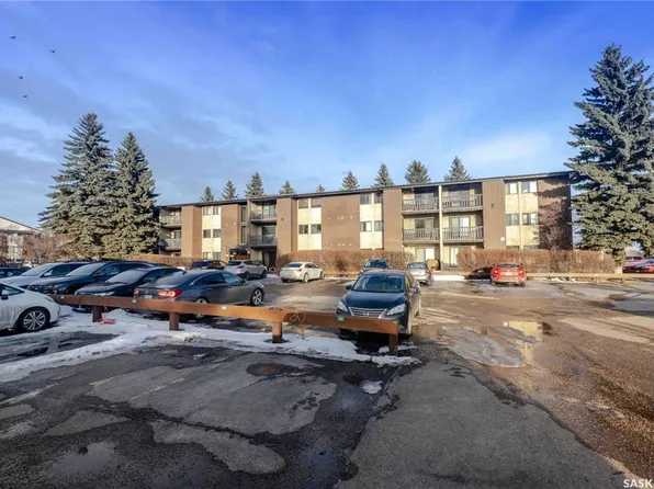 UNIT 310-311 Tait CRESCENT, Saskatoon, SK S7H 5L6