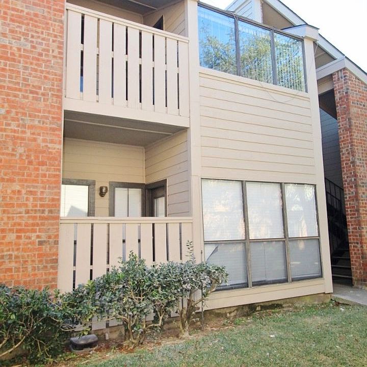 1st image of 9600 Royal Ln APT 707