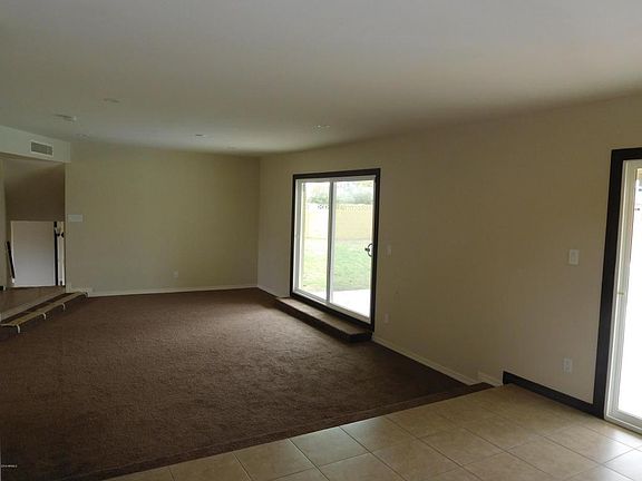 3rd image of 4123 W San Miguel Ave