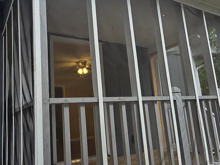 Master Private Screened Porch