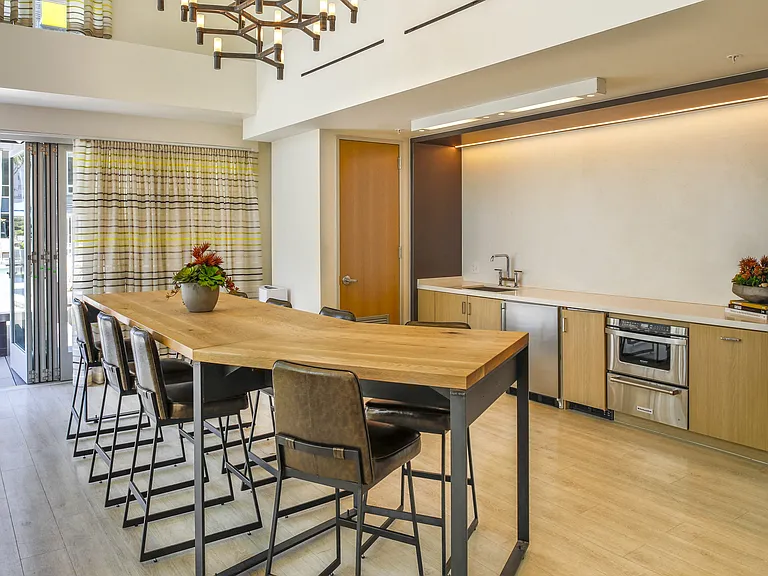 mResidences Olympic & Olive — Photo 11