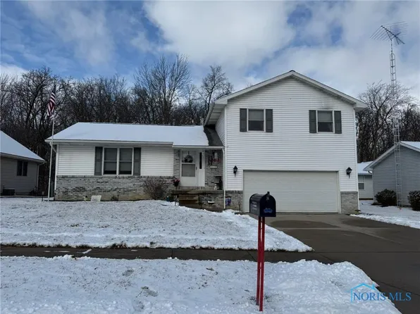 1243 Dodd St, Napoleon, OH 43545