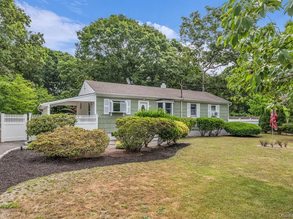 152 Grand Avenue, Shirley, NY 11967