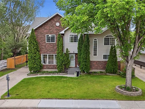 87 Yarnton CRESCENT, Regina, SK S4R 4A4