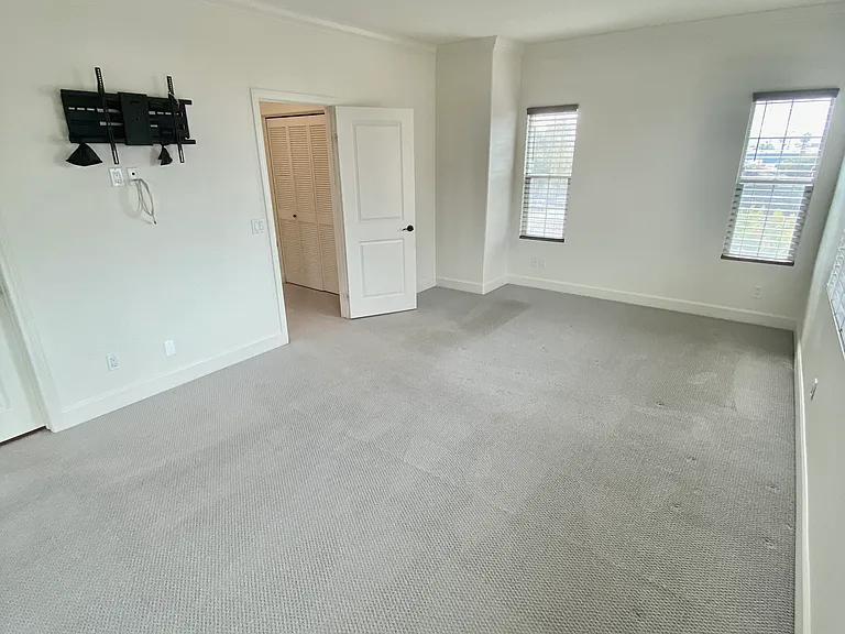 808 Ada St #1 — Photo 17