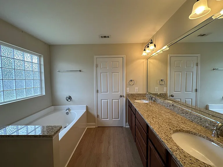 5085 Teresa Dr — Photo 10