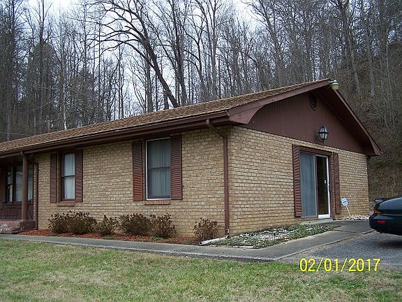 4th image of 44 Willow Dr
