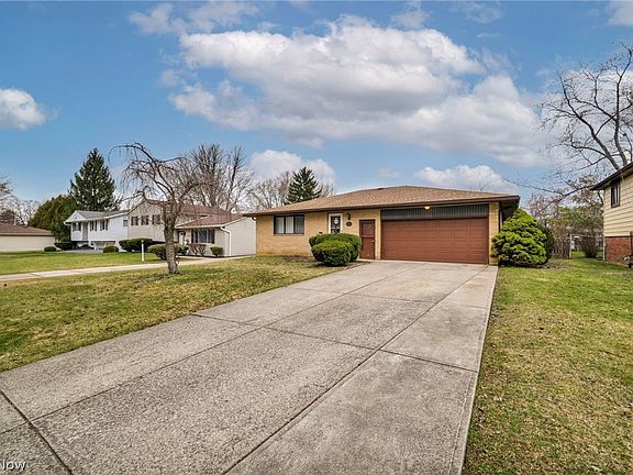 3rd image of 24419 Ronan Rd