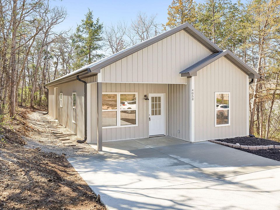 1st image of 4058 Red Oak