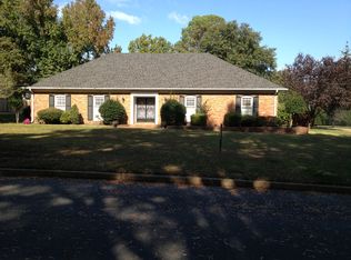 6616 London Dr, Memphis, TN 38120