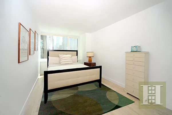 Rented by Halstead Real Estate | media 34