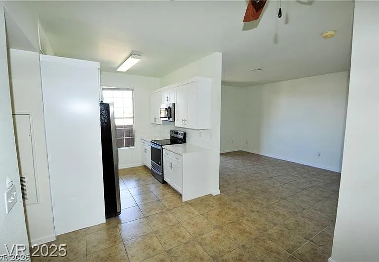 231 W Horizon Ridge Pkwy #1113 — Photo 11