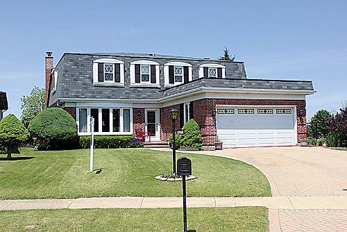 1st image of 10518 Camelot St