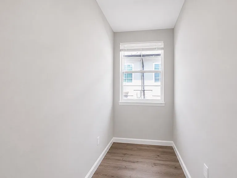 832 Mikael Ave #B — Photo 5