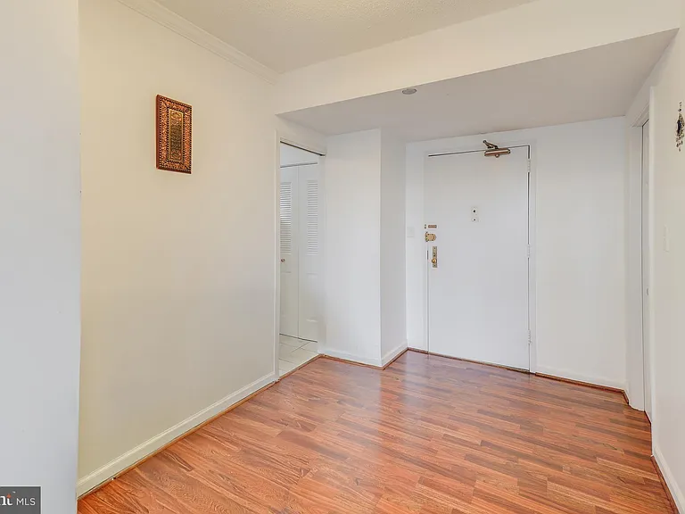 3713 George Mason Dr #414W — Photo 8