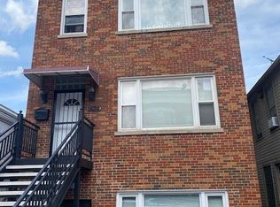 1834 W Cermak Rd, Chicago, IL 60608