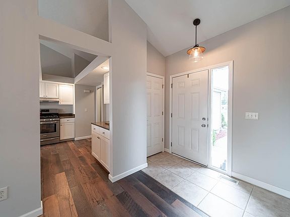 2nd image of 58430 Pam Dr