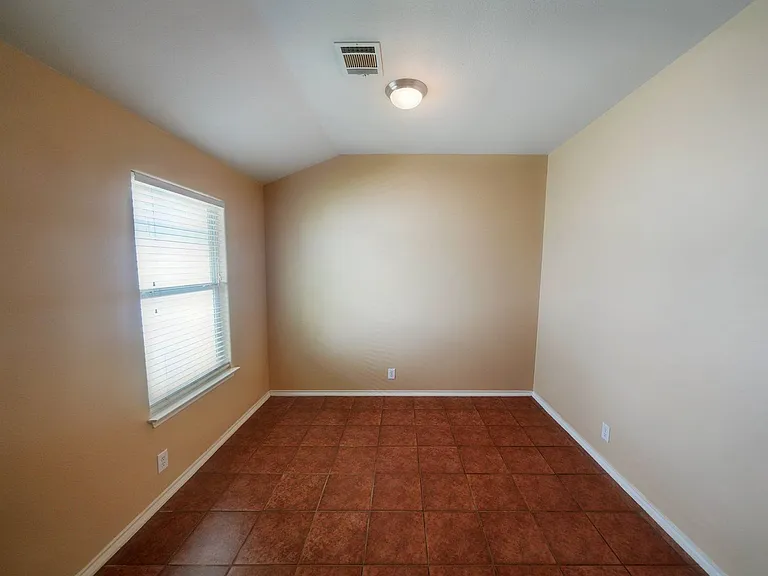 320 Longhorn Way — Photo 15