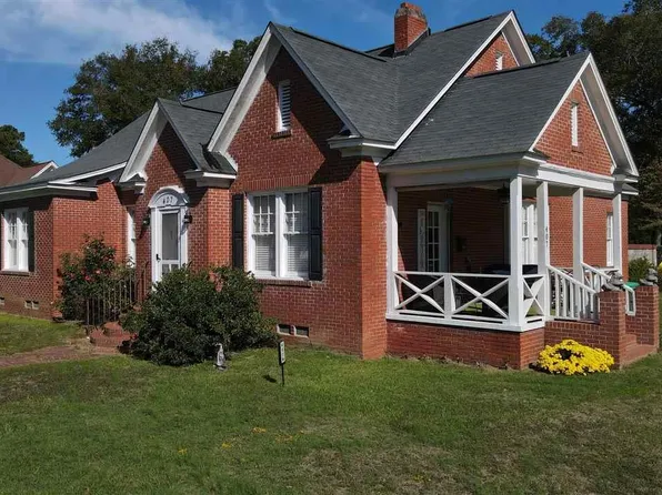 407 N Main St, Mc Coll, SC 29570