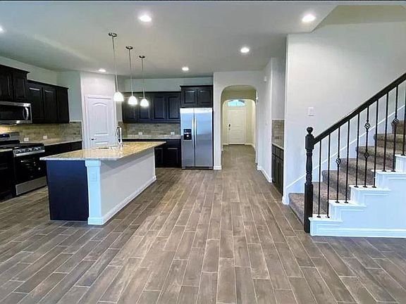 4th image of 9412 Smiths Park Ln