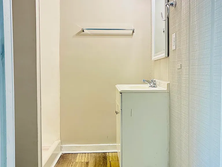 104 Miller St — Photo 19