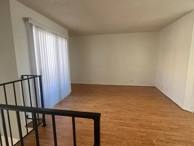 11833 Gilmore St — Photo 5