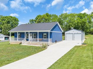 70 Crestview Dr, Winchester, TN 37398