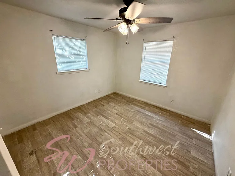600 W Minnie St — Photo 10