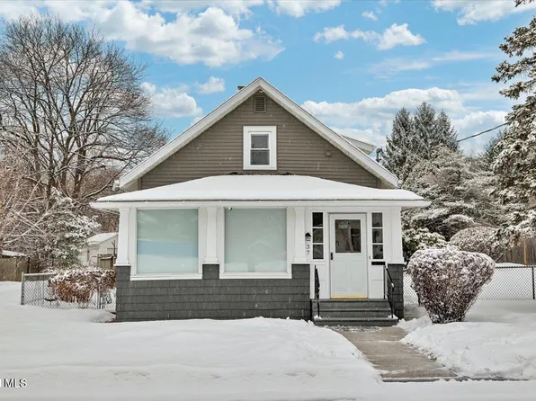 37 Hamilton Avenue, Troy, NY 12180