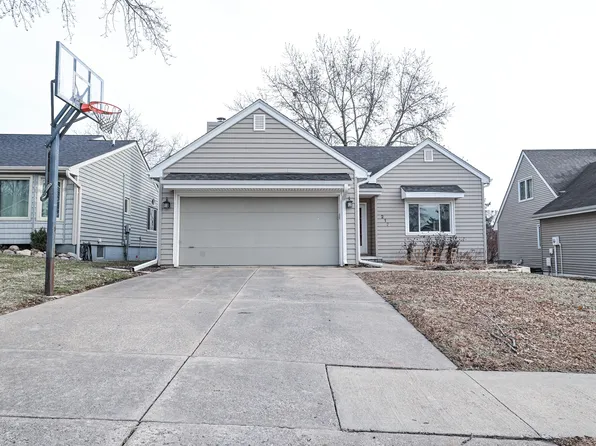 213 24th St, West Des Moines, IA 50265