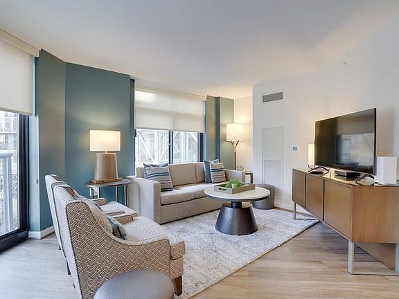 2nd image of 3444 Fairfax Dr #22201-2-ID1013163P